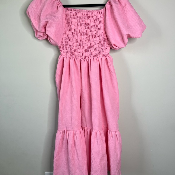 PINK LONG RUFFLED DRESS WITH SLEEVES UNBRANDED - Picture 2 of 2